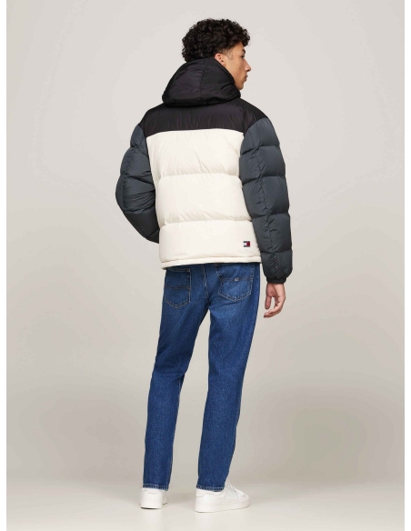 TOMMY HILFIGER Parkas y Cazadoras de chico DM0DM19639 BEIGE