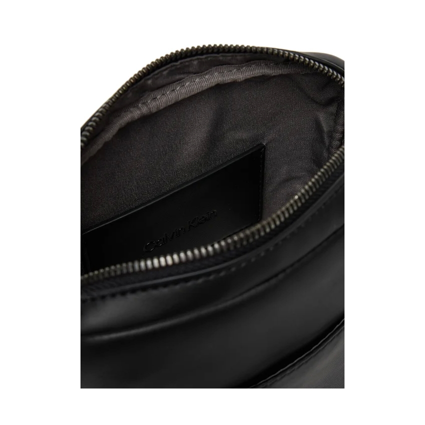 CALVIN KLEIN BOLSO LV04D3248G Negro