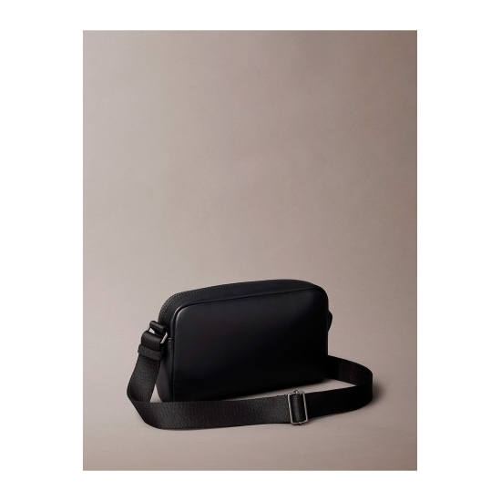 CALVIN KLEIN BOLSO LV04D3247G Negro