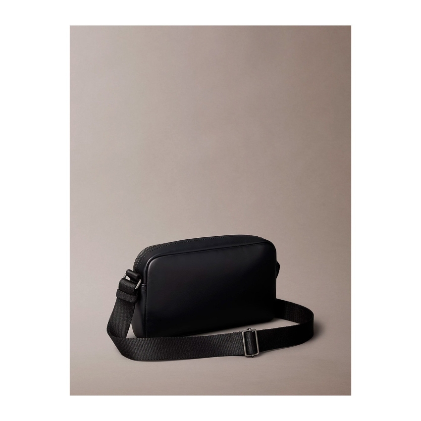 CALVIN KLEIN BOLSO LV04D3247G Negro