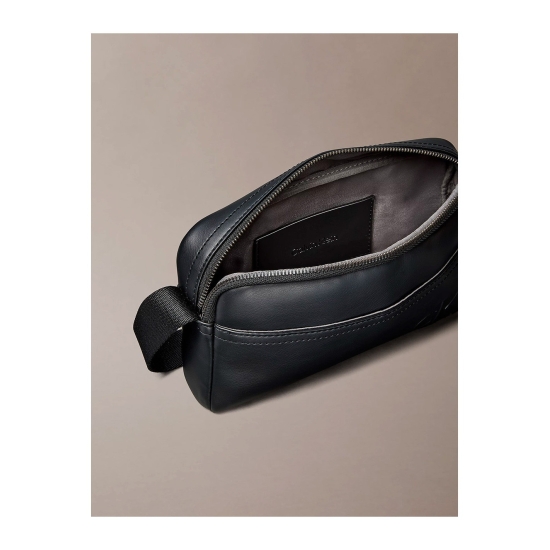 CALVIN KLEIN BOLSO LV04D3247G Negro 2