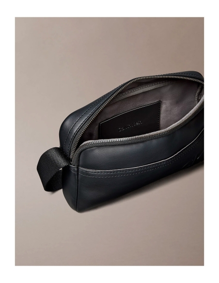 CALVIN KLEIN BOLSO LV04D3247G Negro