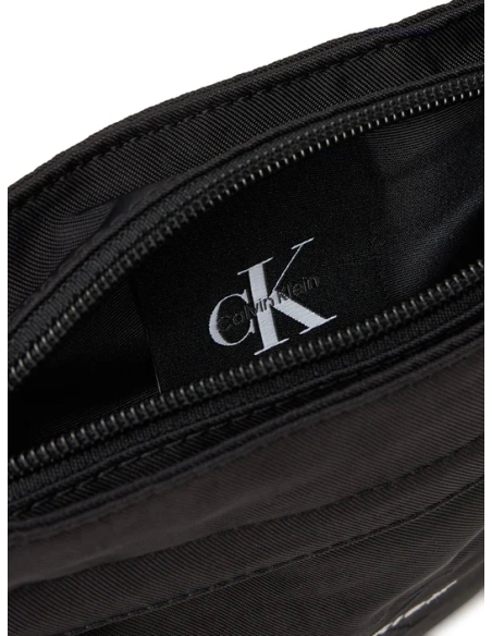 CALVIN KLEIN BOLSO LV04D3178G Negro
